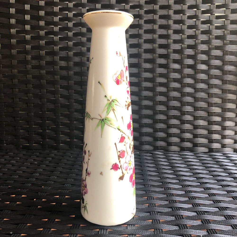 Beautiful vase - Picture 3 of 8